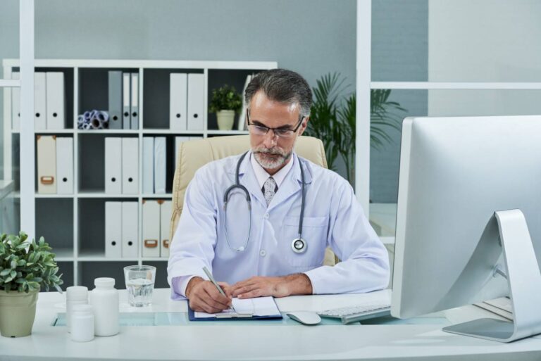 Who is considered the Best General Physician in Vaishali for everyday health concerns?